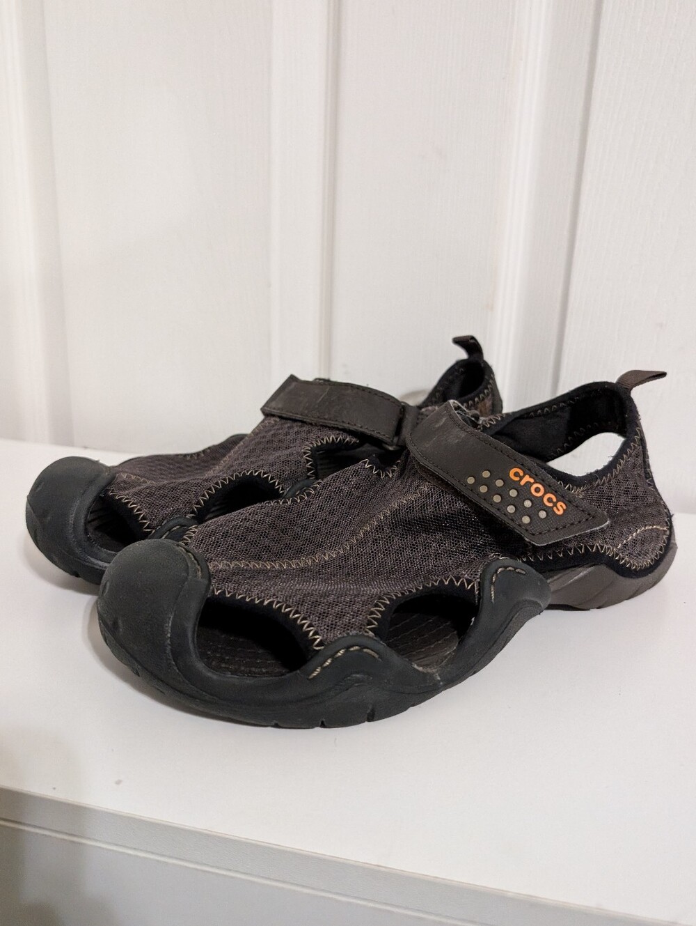 Crocs Swiftwater Men's Sandal Brown Mesh Ankle Strap Deck Slingback Shoes Size 8